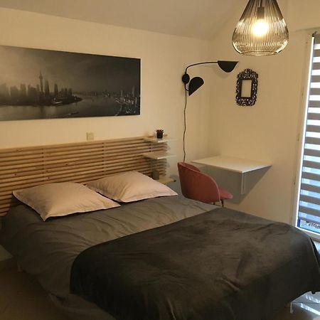 Chambre Confortable Avec Une Entree Independante - Parking & Acces Lille Facile Marcq-en-Baroeul Buitenkant foto